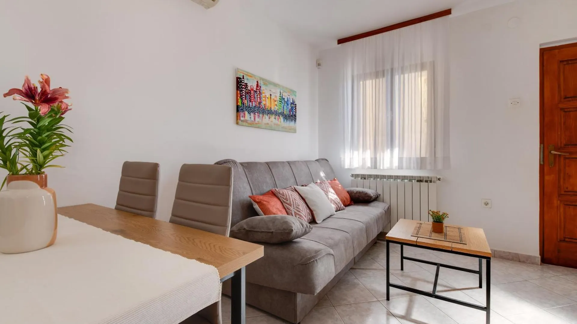 Villa Livia: Family-Friendly Retreat with Pool and Playground Liznjan 0*,